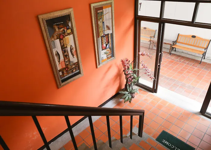 Hotel Penpark Place 3*