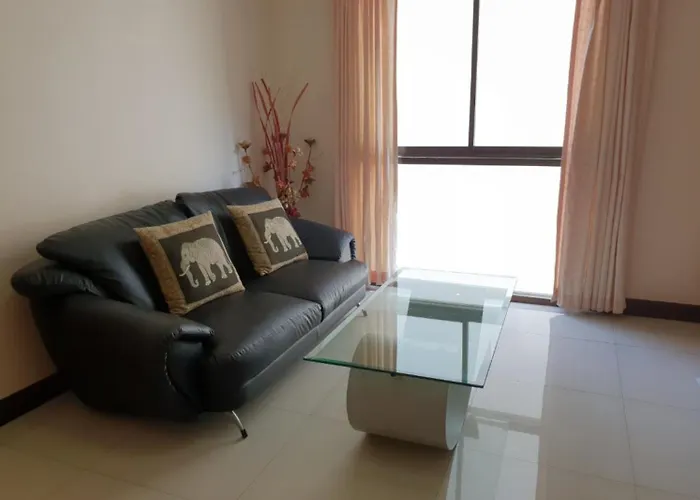 Penpark Place Hotel 3*